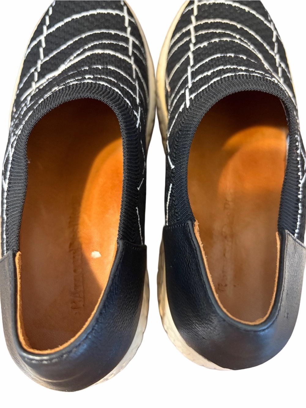L’Amour Des Pieds Zhondra Knit Black White Slip On Comfort Shoe Sneaker 8.5 - Picture 5 of 9